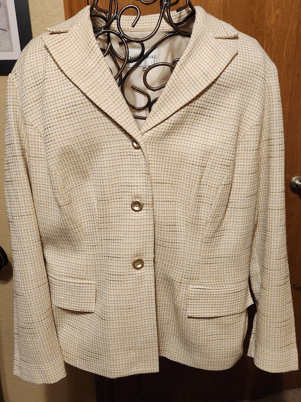 Danny & Nicole Beige Cream Textured Three-Button Blazer